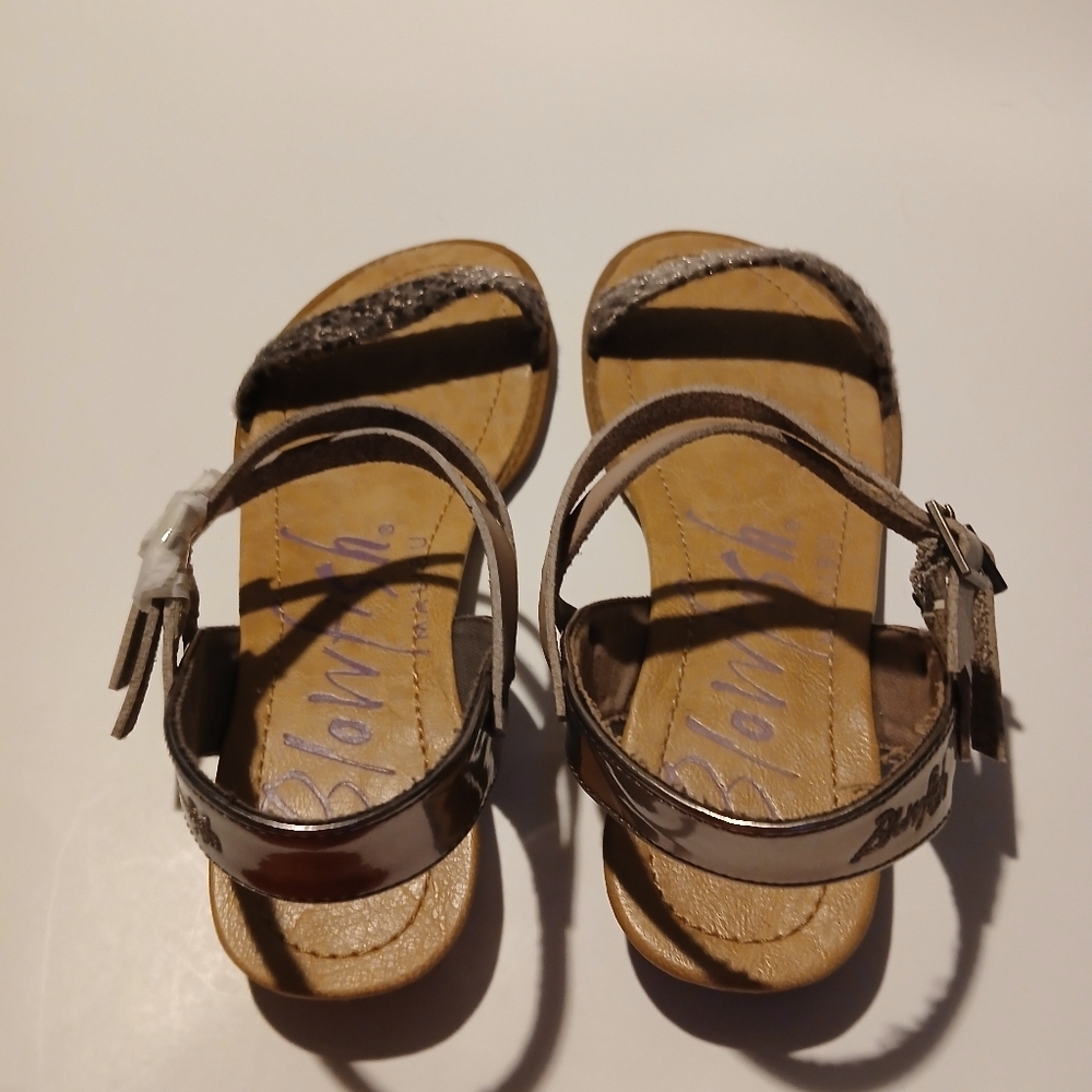 Blowfish Malibu Sandals. New In Box. Size 7.5 - Picture 9 of 9